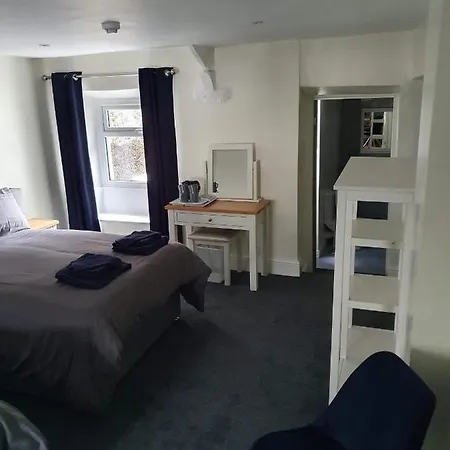 Red Lion - Self Check In Gasthof