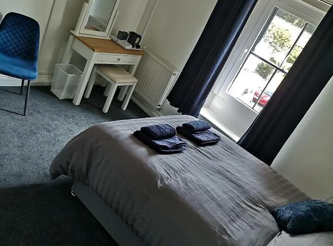 Red Lion - Self Check In Gasthof *