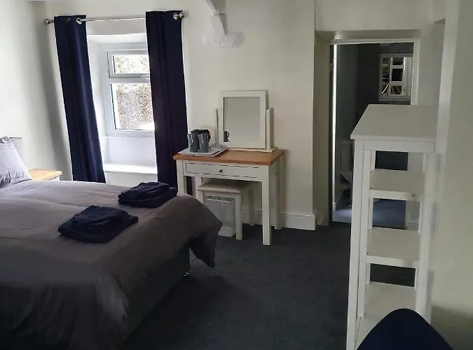 Red Lion - Self Check In Gasthof