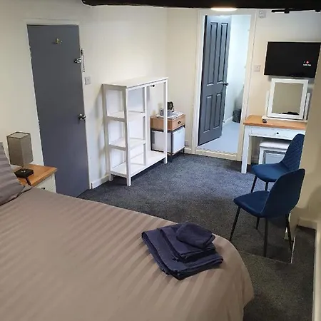 Red Lion - Self Check In Han/Misafirhane *