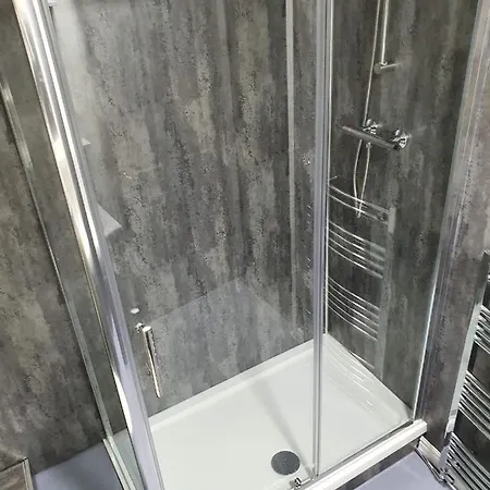 Red Lion - Self Check In Πανδοχείο *