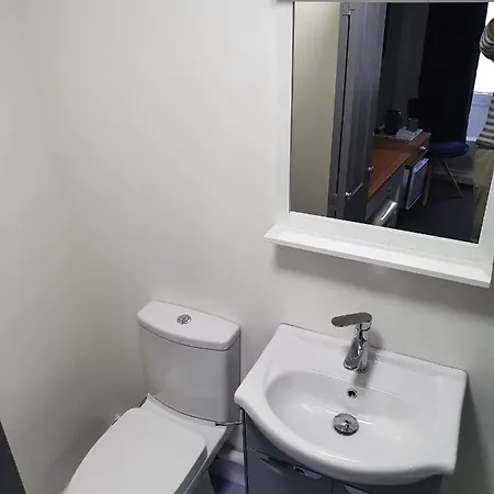 Red Lion - Self Check In