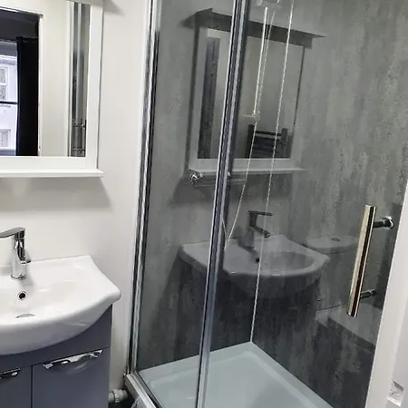 Red Lion - Self Check In Πανδοχείο