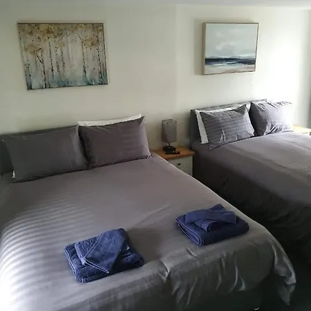 Red Lion - Self Check In