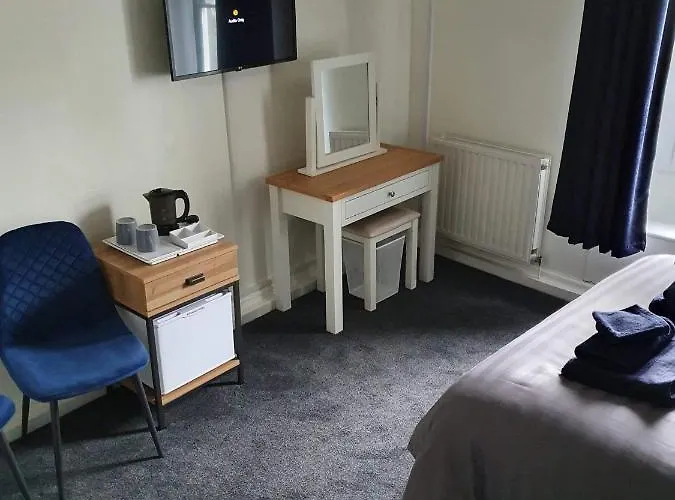 Red Lion - Self Check In *