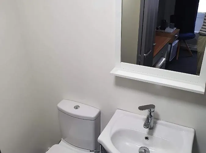 Red Lion - Self Check In